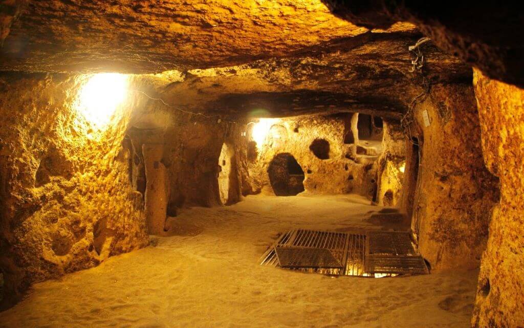 Cu Chi Tunnels - Ho Chi Minh City Muslim Tour Package 4 Days with Halal food