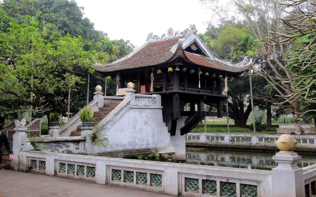 One Pillar Pagoda Hanoi - Hanoi City Moslem Travel 1 Day with Halal Lunch