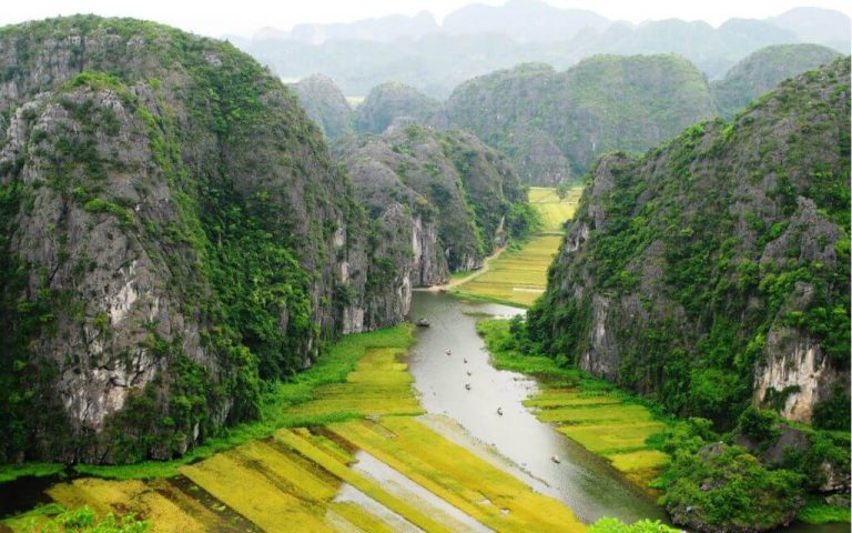 Hanoi – Hoa Lu – Tam Coc Muslim Tour 1 Day
