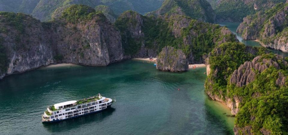Mon Cheri Cruise Halong Bay - Lan Ha Bay Muslim Cruise 3 days - 2 nights