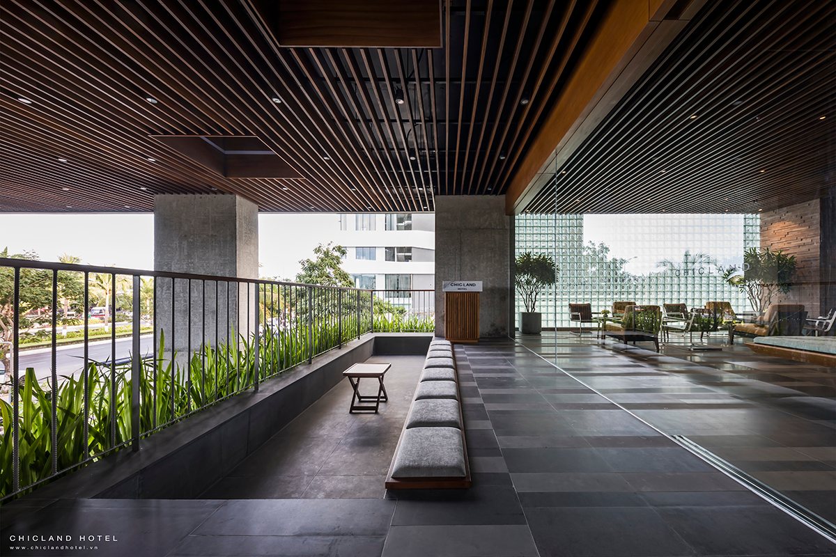 Garden-side outdoor lobby at Chicland Danang Beach Hotel