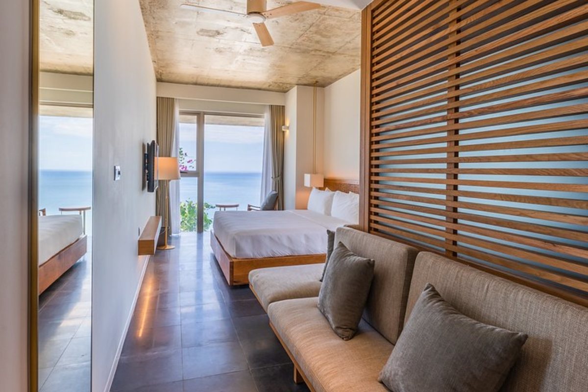 The Su Deluxe Ocean Front room at Chicland Danang Beach Hotel