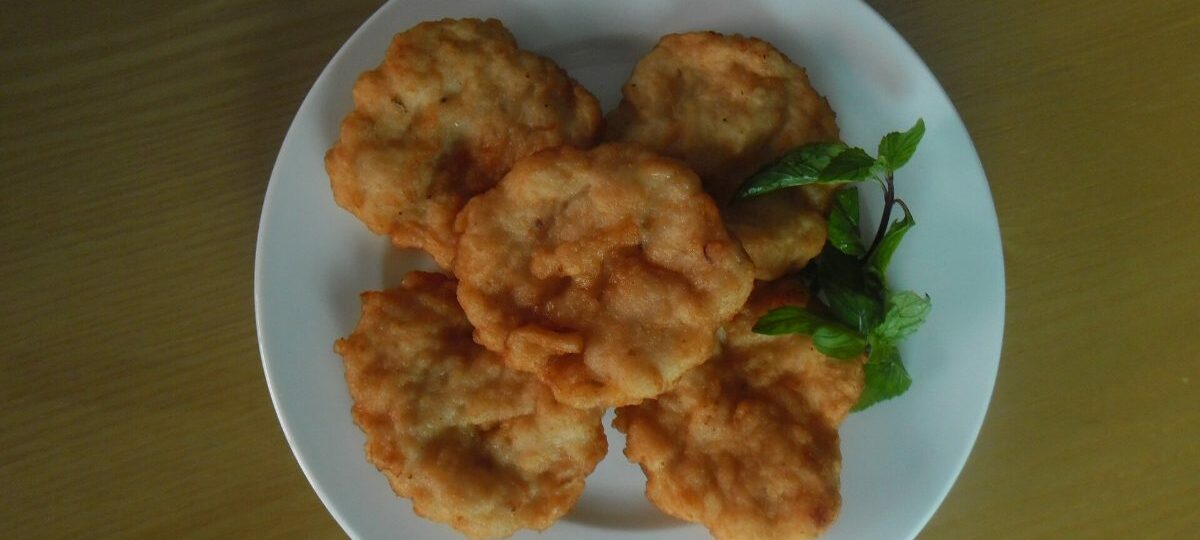 Plate of cha muc, fried Ha Long squid cakes