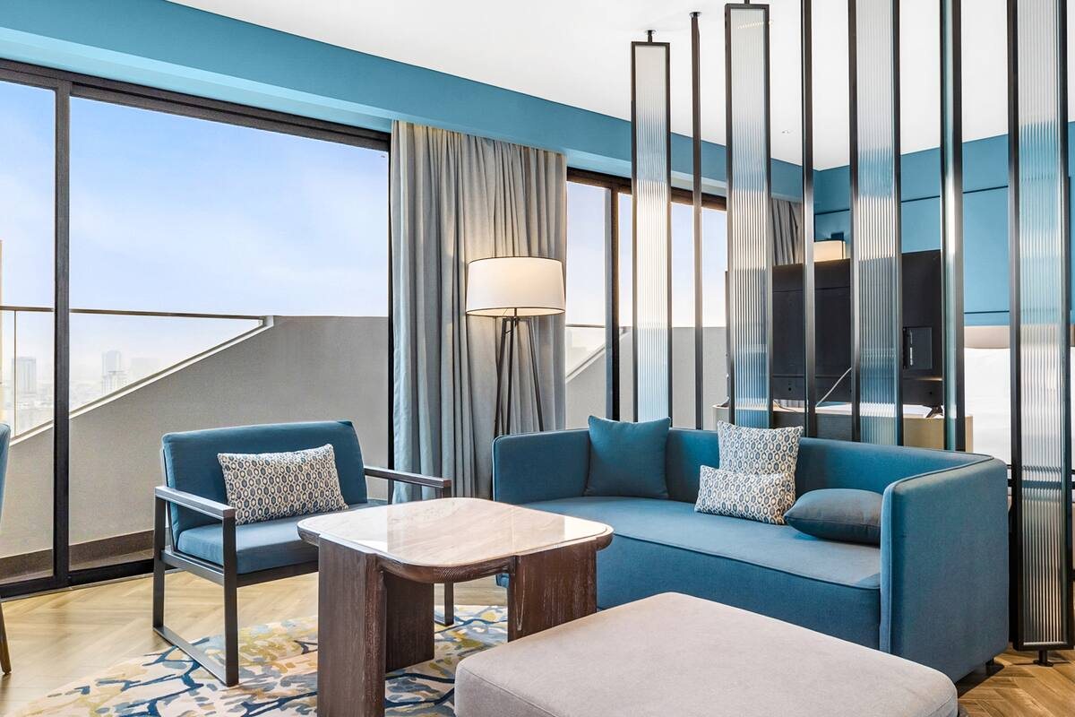 Junior Suite living room at Hilton Garden Inn Da Nang