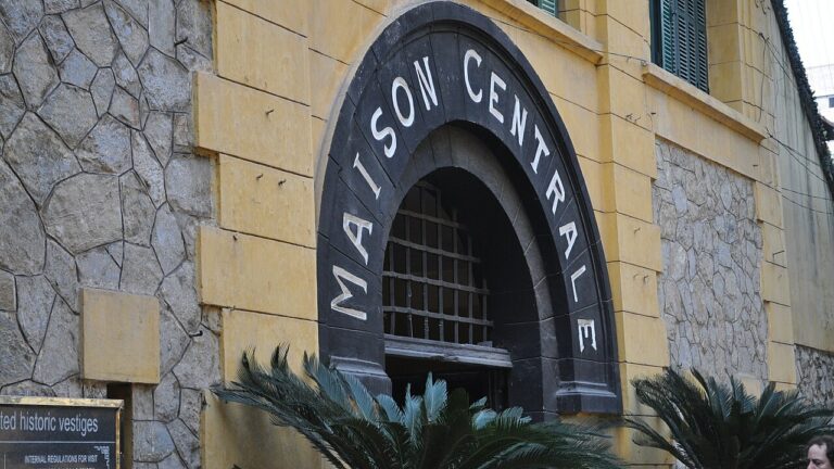 Hoa Lo Prison – Hanoi