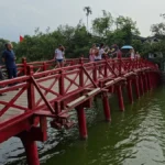 Hoan Kiem Lake Muslim Travel Guide: Ngoc Son Temple, Walking Street and Halal Food Nearby (2026)