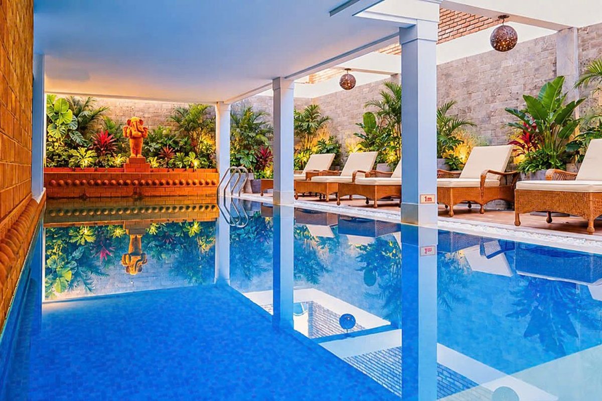 Swimming pool at Little Hoi An