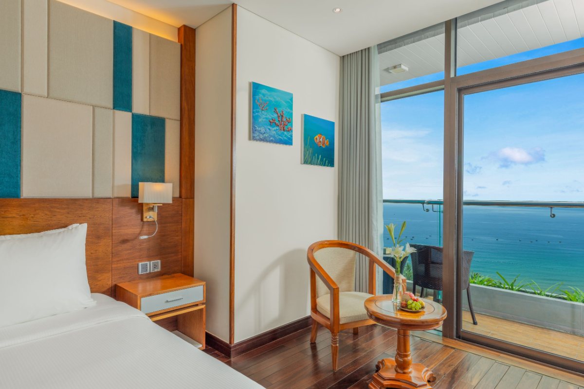 Ocean Front room with a view of My Khe Beach at Mandila Beach Hotel
