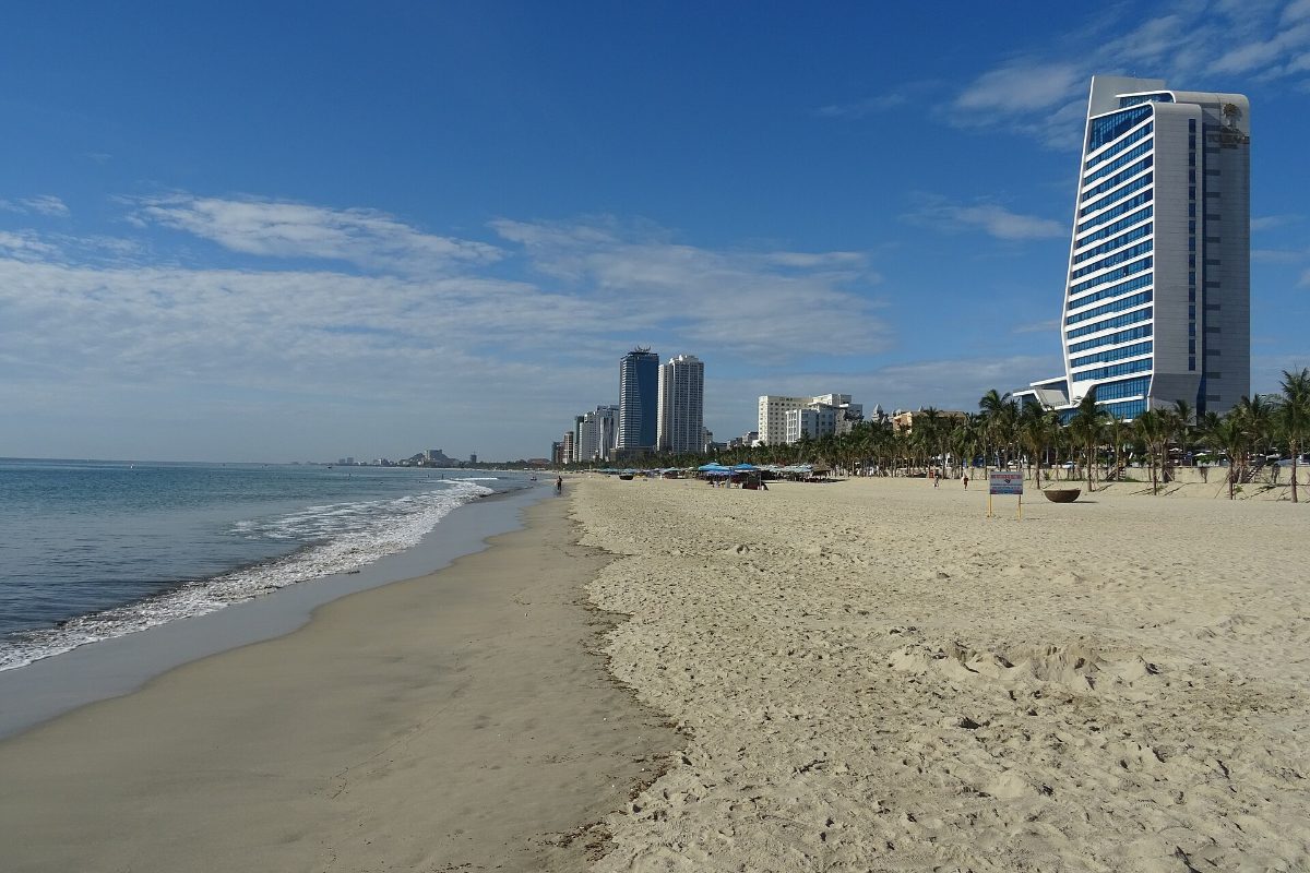 My Khe Beach and beachfront hotels in Da Nang