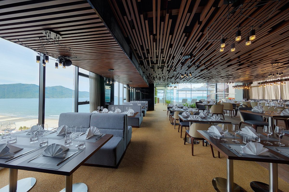 Restaurant with sea view at Parosand Danang Hotel